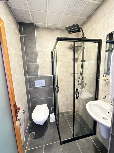 Bathroom 3, Trabzon Gloria Suite Hotel, Merkez