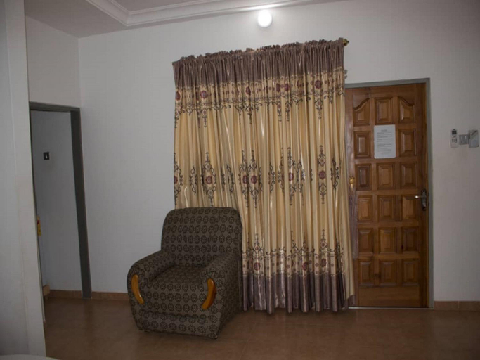 Others 5, Elizz guest house, Accra