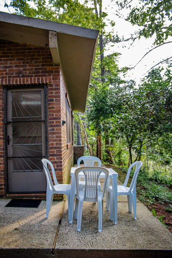 Others 5, Chalet, Viamão