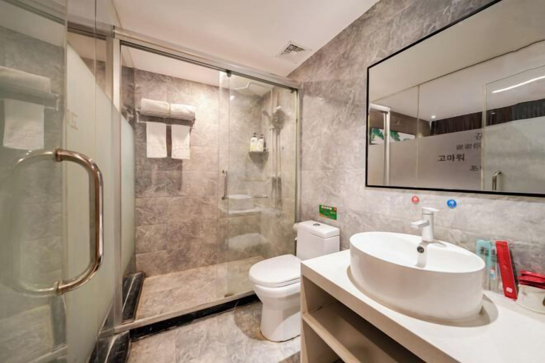 Bathroom, Shankee Hotel (Zhengzhou East High-Speed Rail Station), Zhengzhou