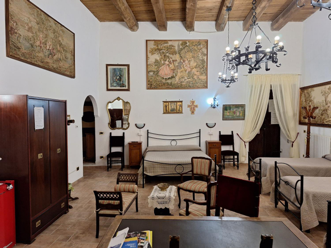 Others 5, il CAPITELLO, Rieti