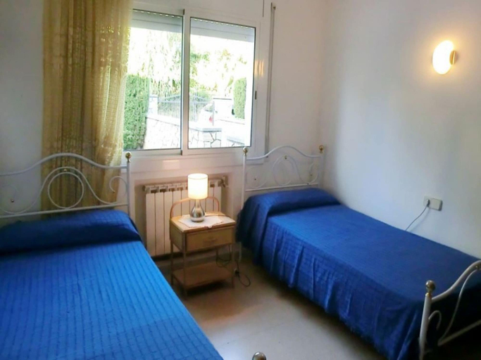 Bedroom 2, Villa in Vidreres - 104105 by MO Rentals, Girona