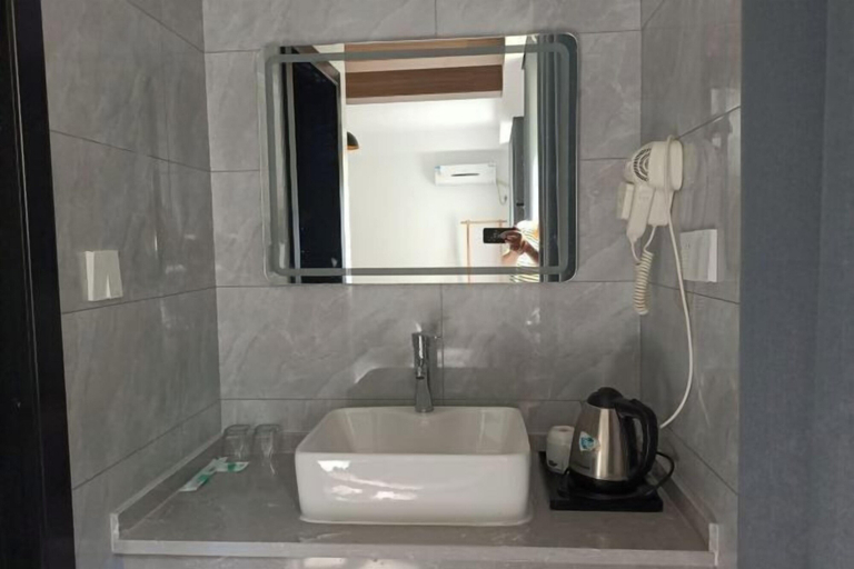 Bathroom, Tianzhushan Motu Station Homestay, Anqing