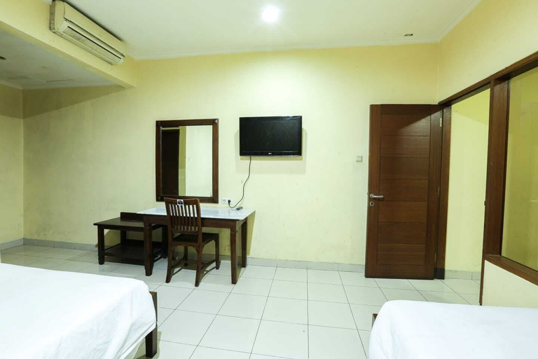 Bedroom 3, Yaemal Frances Hotel, Bandung