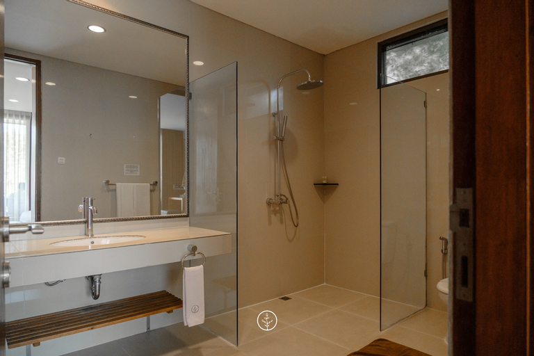 Bathroom 6
