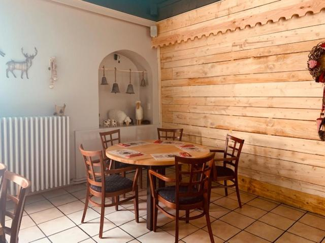 Others 3, Hotel-Restaurant La Bergerie, Aveyron