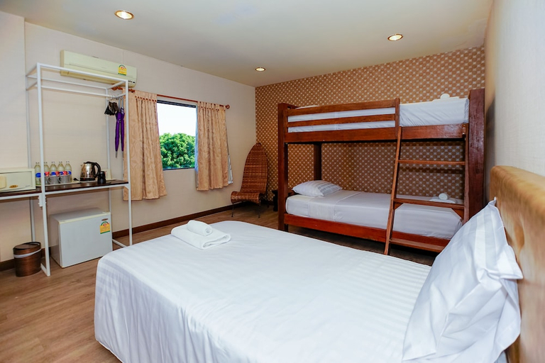 Bedroom 3, Parasol Inn Hotel Chiang Mai, Muang Chiang Mai