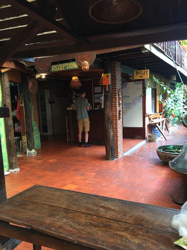 Food & Drinks 4, Shanti Lodge Bangkok, Dusit