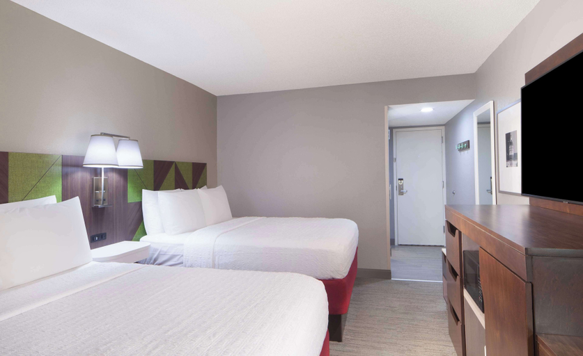 Bedroom 3, Hampton Inn Southlake, Clayton