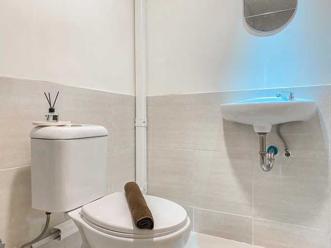Bathroom 4