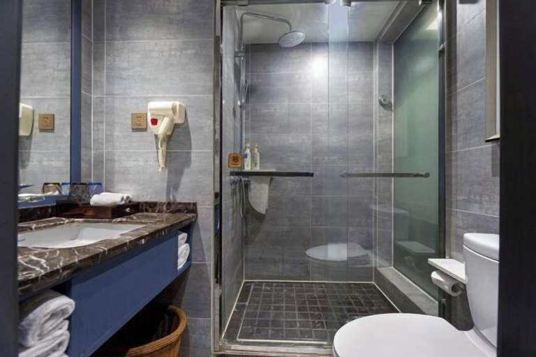 Bathroom 3, Tixiang International Hotel, Suzhou