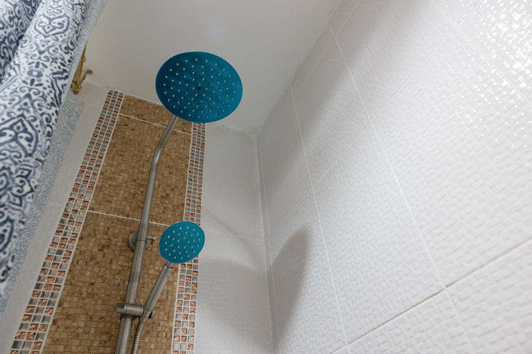 Bathroom 11