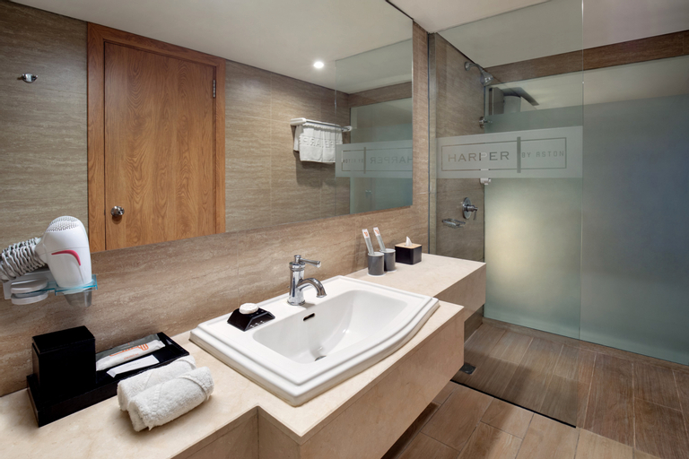 Bathroom 7