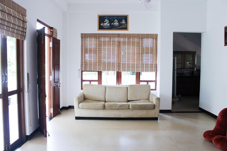 Others 4, Hotel Digana, Medadumbara