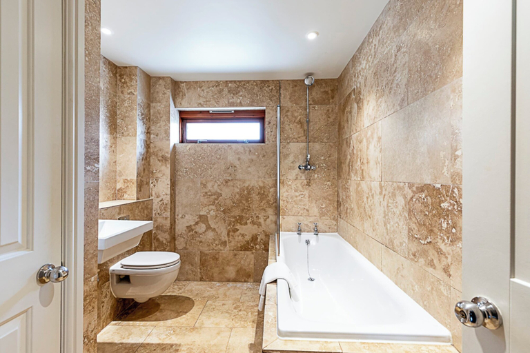 Bathroom 3, Stylish Riverside Retreat in Central London, London