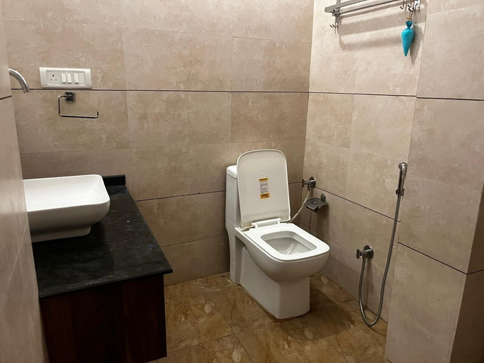 Bathroom, Hotel Meghna, Pithoragarh