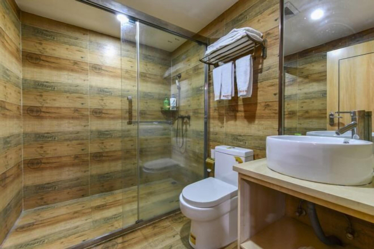 Bathroom 8