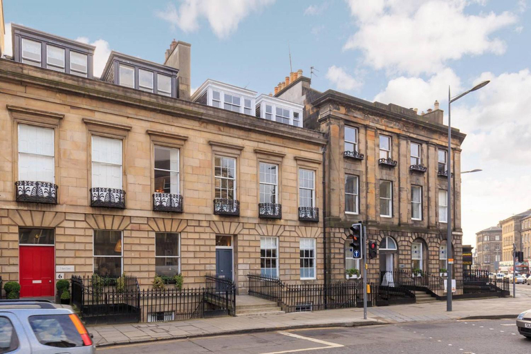 Exterior view 5, Spacious Apartment close to Princes Street, Edinburgh