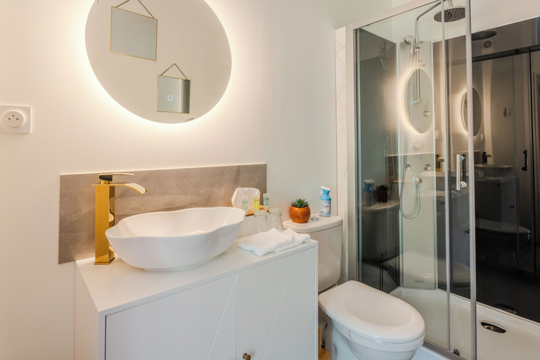 Bathroom 5, Le manoir de la belle epoque, Somme