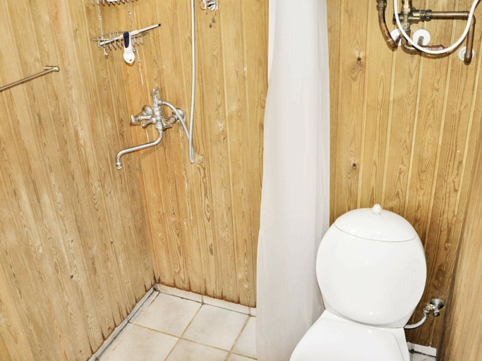 Bathroom, Modern Holiday Home in Silkeborg With Terrace, Silkeborg