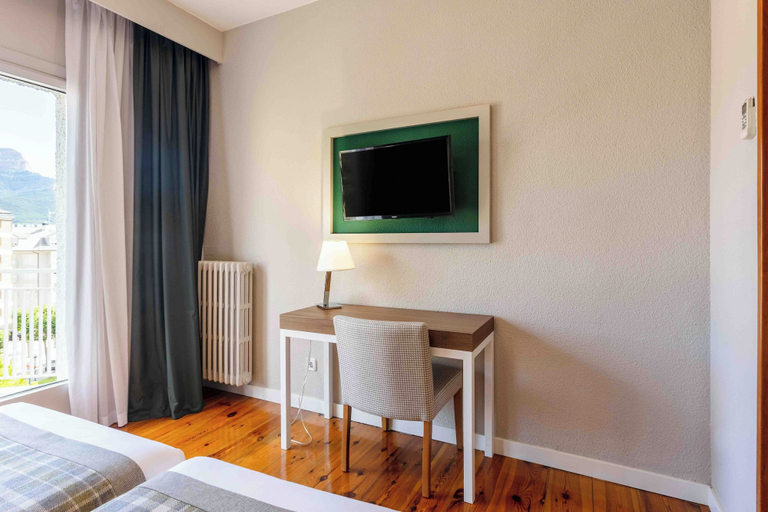 Bedroom 4, Gran Hotel De Jaca, Huesca