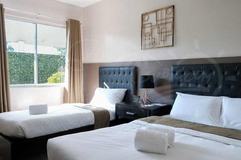 Bedroom 5, Bumble V Subic Hotel, Morong