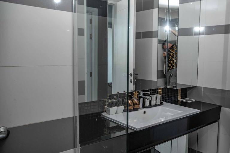 Bathroom 2, Vision condo, Pattaya
