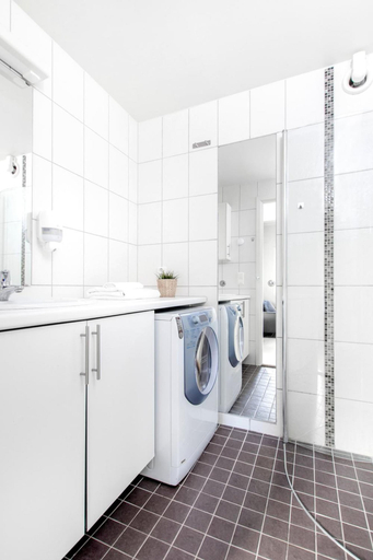 Bathroom 4, Dal Gjestegaard, Borre