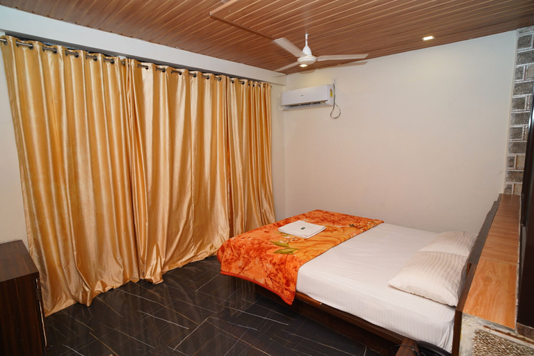 Bedroom 3, The Royal Heaven Resort, Satara