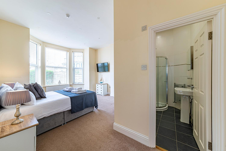 Bedroom 2, Greyfriars, Essex