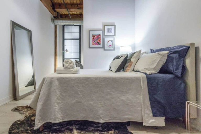 Others 5, Breathtaking 6 BDR Luxury Condo Downtown Chicago, Cook