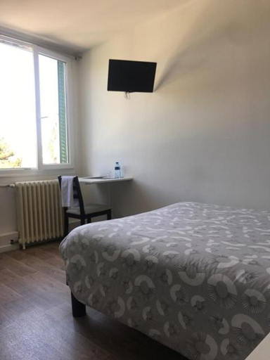 Bedroom 4, L'ENTRE-POTS, Yvelines