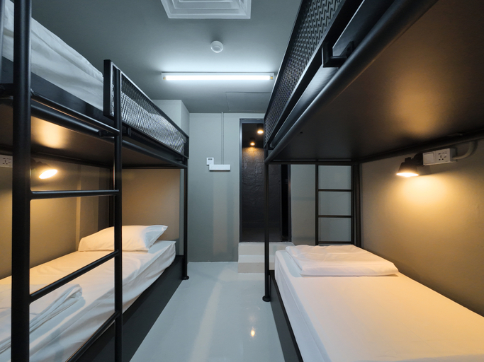 Rucksack Inn Premium Melaka Room Type - Private Room with 4 Beds, ensuite bathroom