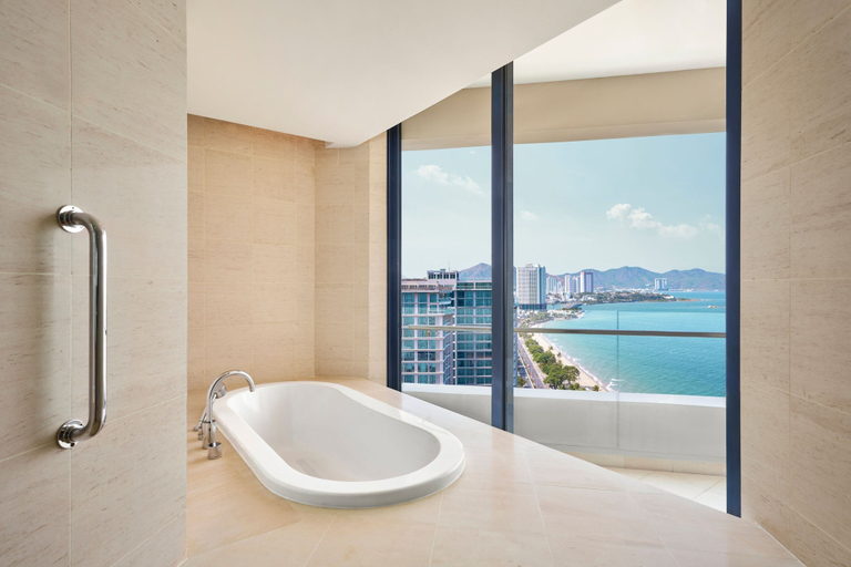 Bathroom 5, Sheraton Nha Trang Hotel & Spa, Nha Trang