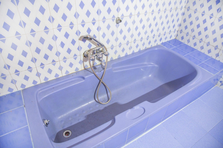 Bathroom 4, GuestHouser 1 BR Cottage 5c31, Kodagu