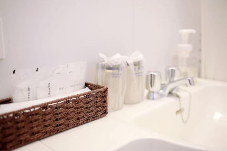 Bathroom 22