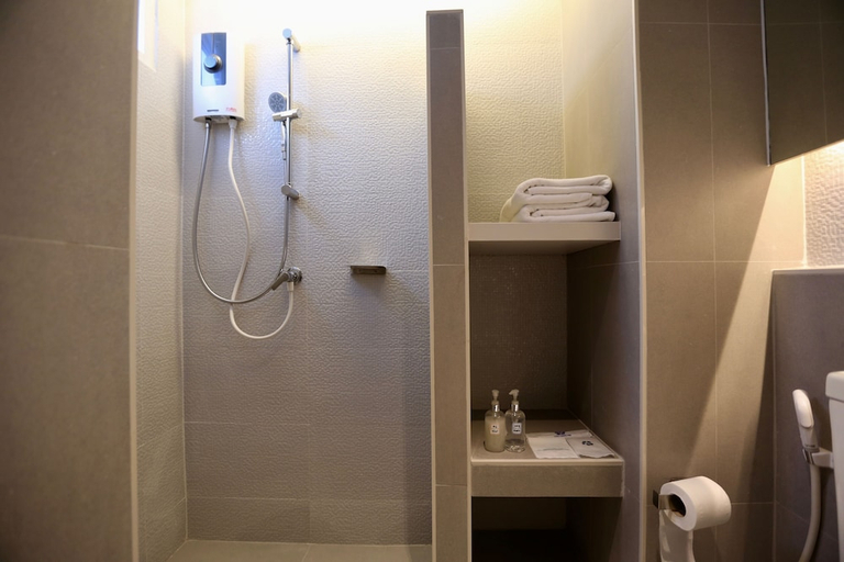 Bathroom 4, SYNSIRI 2 LADPRAO 98/1, Wang Thonglang