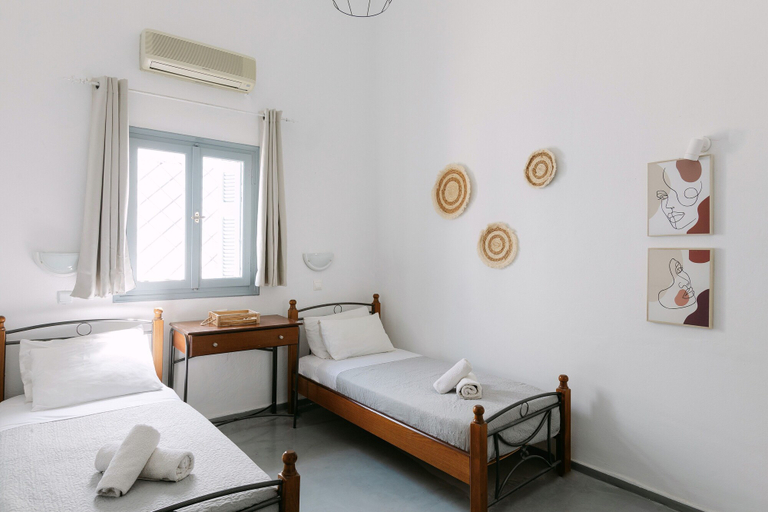 Bedroom 3, Seven Grapes - Karterados, South Aegean