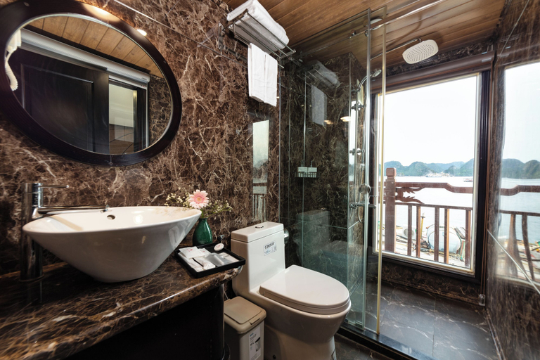 Bathroom 3, Amanda Cruise Ha Long Bay, Hạ Long
