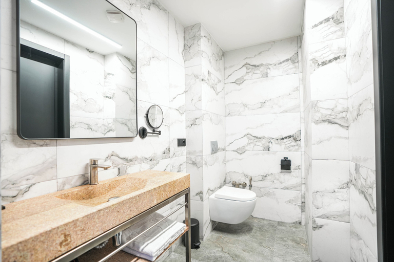 Bathroom 3, Hotel Splendid Tbilisi, Tbilisi