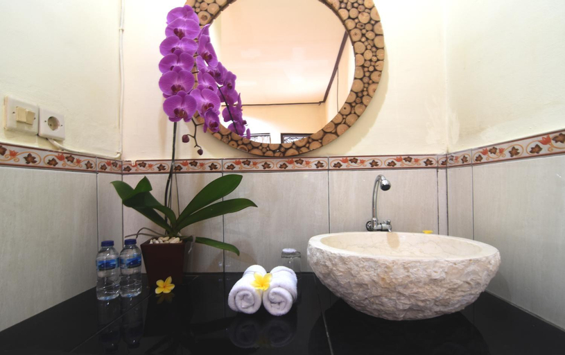 Bathroom 7