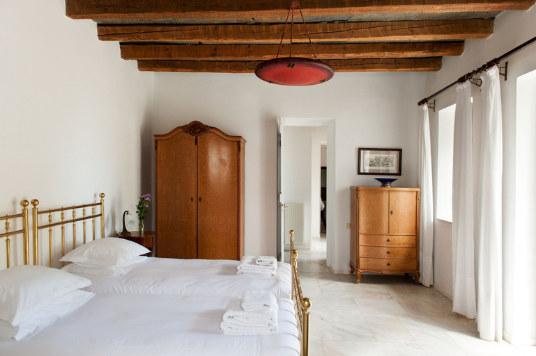 Bedroom 4, Montofoli Wine Estate, Central Greece