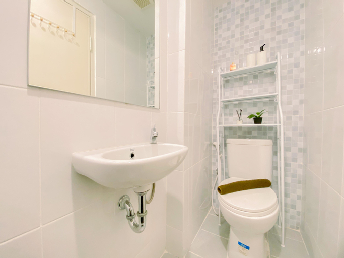 Bathroom 4