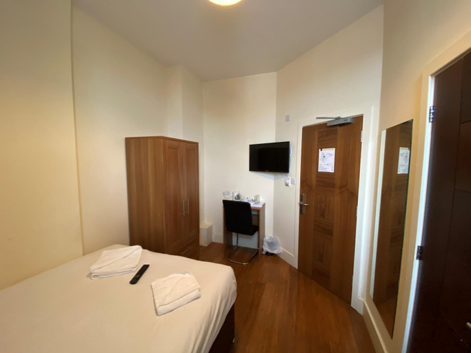 Bedroom 3, Wendover Arms Hotel, Buckinghamshire