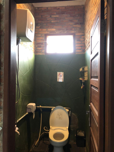 Bathroom 4