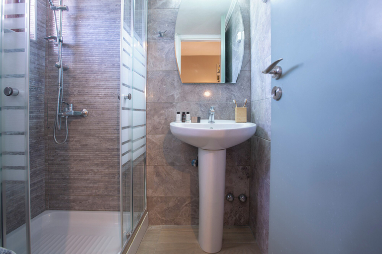 Bathroom 5, Athina Residence, Ionian Islands
