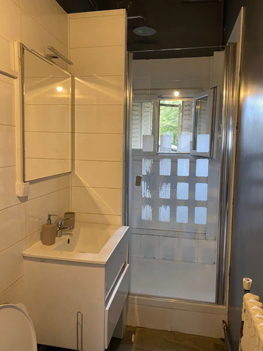 Bathroom 3, F2 Paris 19ème - La Villette & Stade, Seine-Saint-Denis