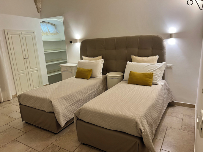Bedroom 4, Sogno d'Epoca 1822 B&B, Bari