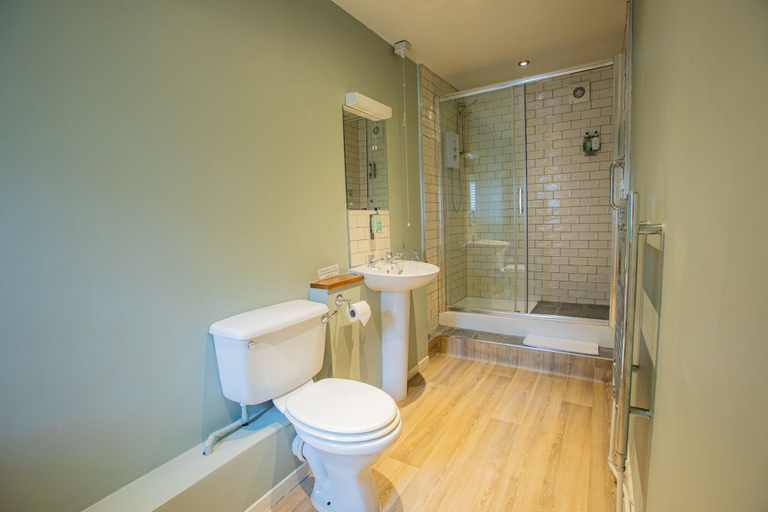Bathroom 4, The Midland Hotel, Leeds