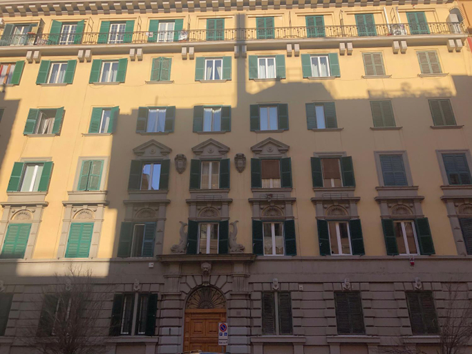 Others 4, Room 76, Roma